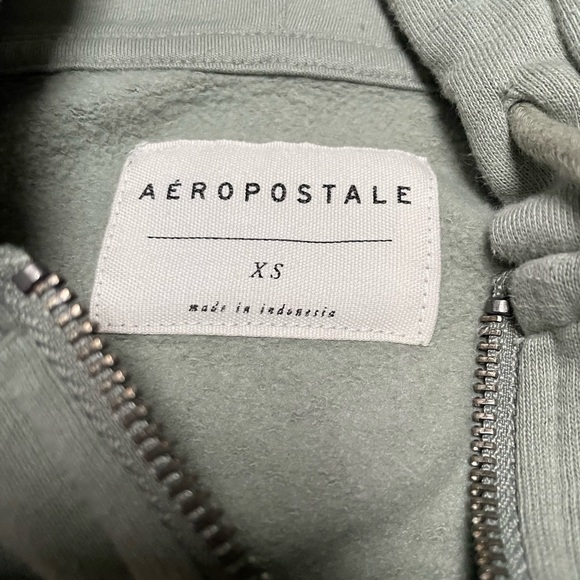 Cropped Hoodie - Picture 2 of 2